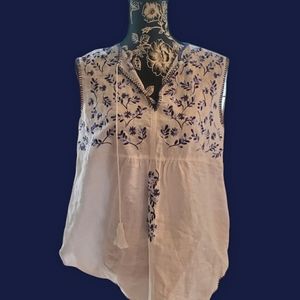 ARTISAN embroidered sleeveless top